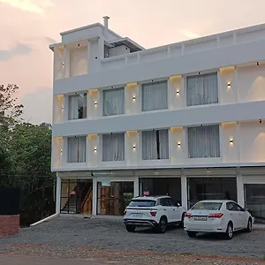 https://sreeja-myst.kerala-hotels.net